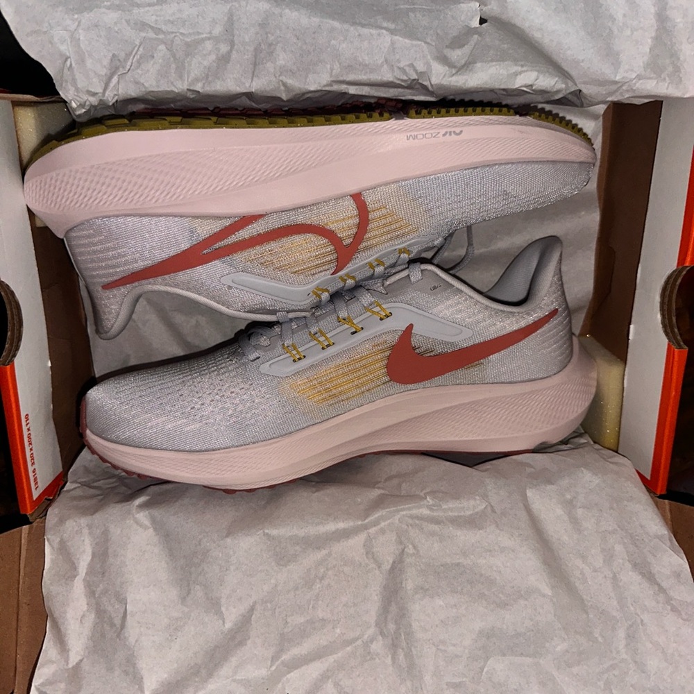 Nike Women's Gray and Red Running Shoes